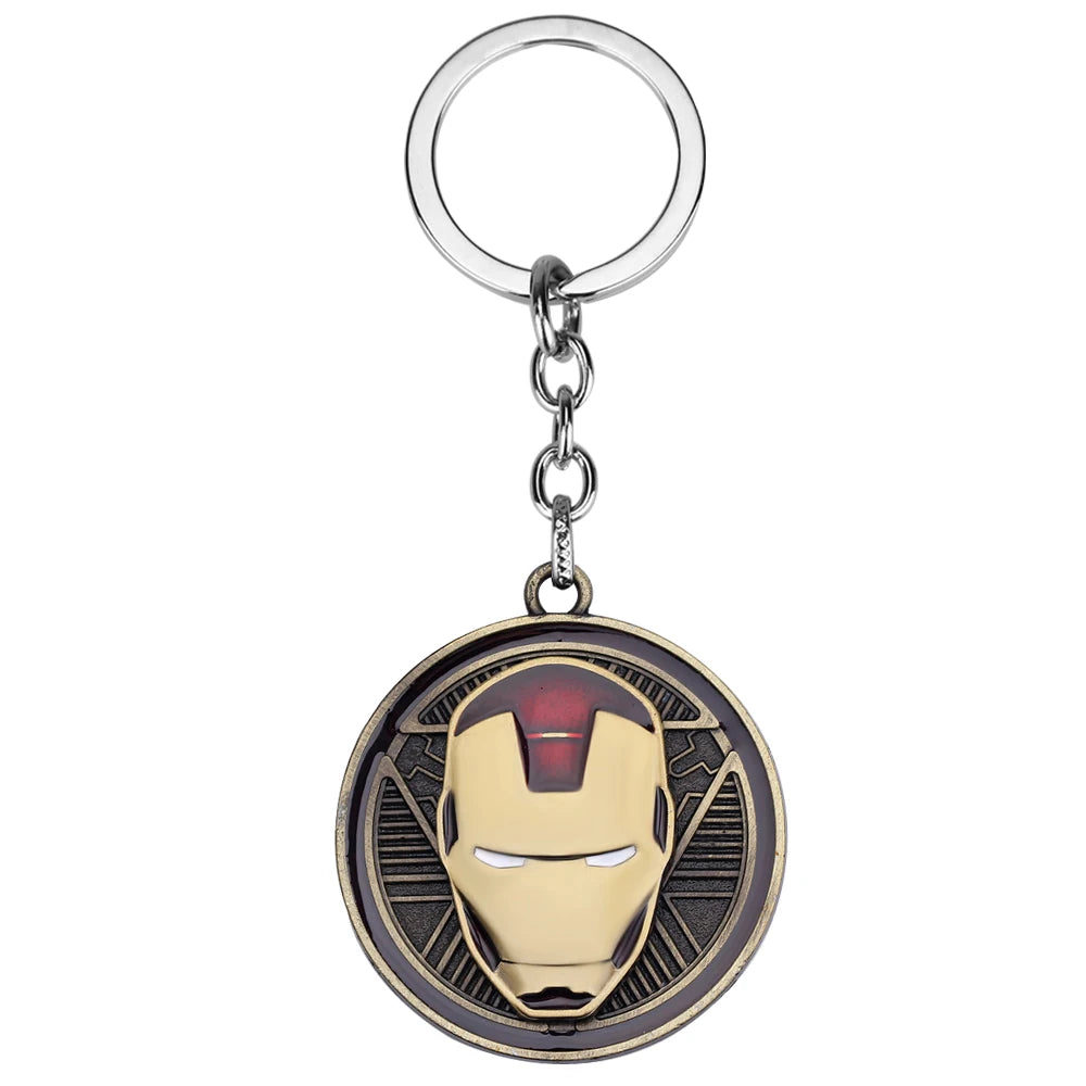 Porte-clés Iron Man Marvel casque rouge et or, finition métal brillant haute qualité.