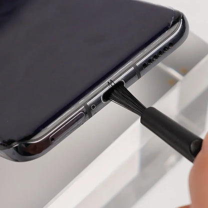 petite brosse nettoyage telephone